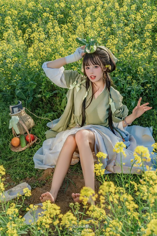 咬一口兔娘(黏黏团子兔) – NO.154 5月作品『田耕记』 [74P-1V]