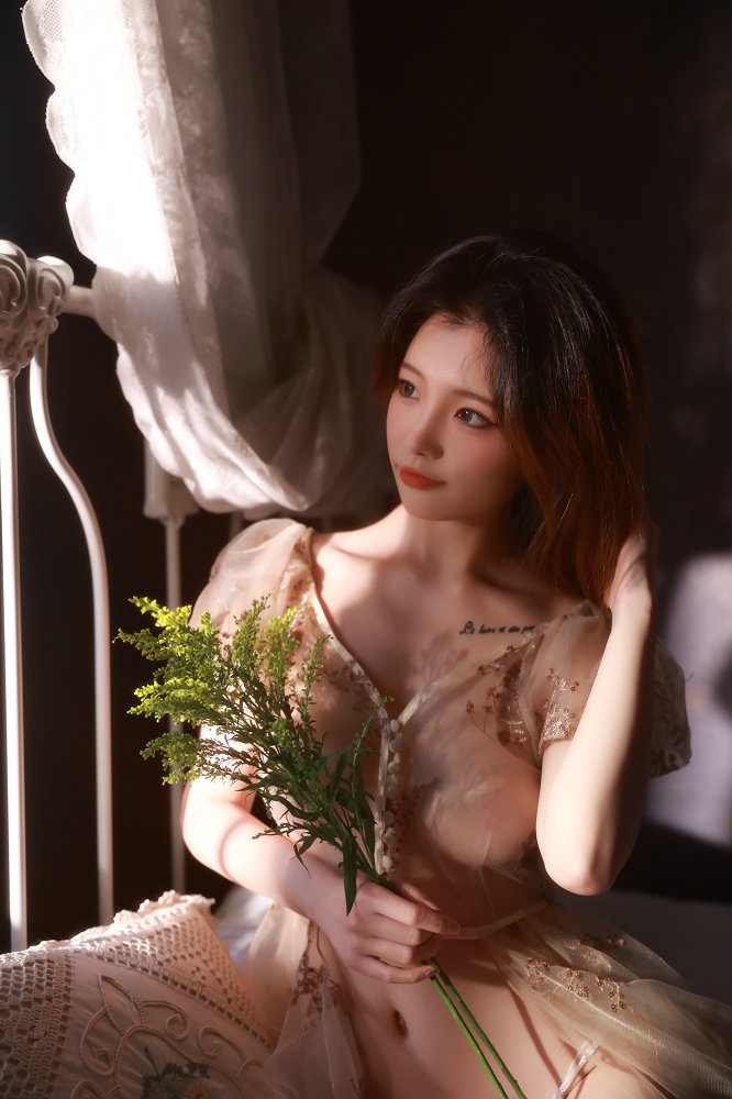 桃良阿宅 – NO.044 花束与影 [13P]