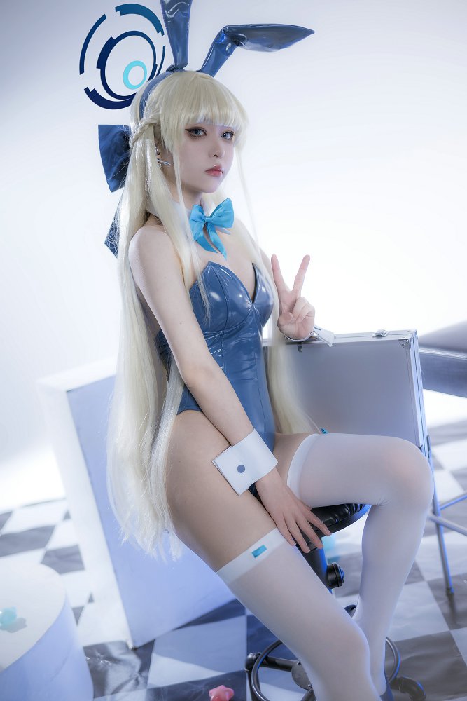 矢量鱼 – NO.010 时兔女郎 [19P]