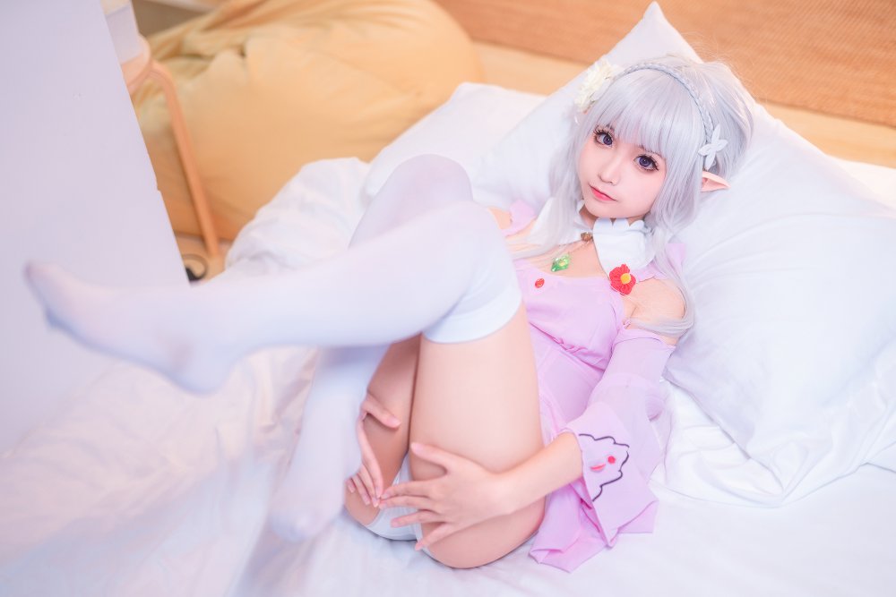 蠢沫沫 – NO.005 艾米莉亚的睡衣[40P]